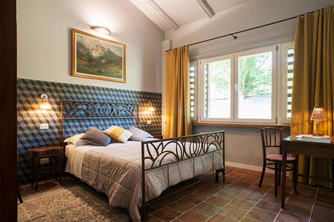 La Giribaldina Winery & Farmhouse 卡拉曼德拉纳 外观 照片